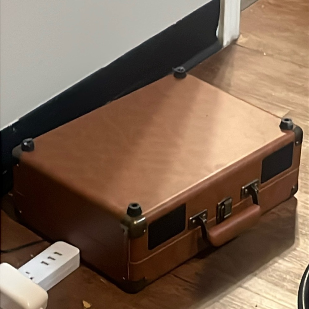 Victrola record player